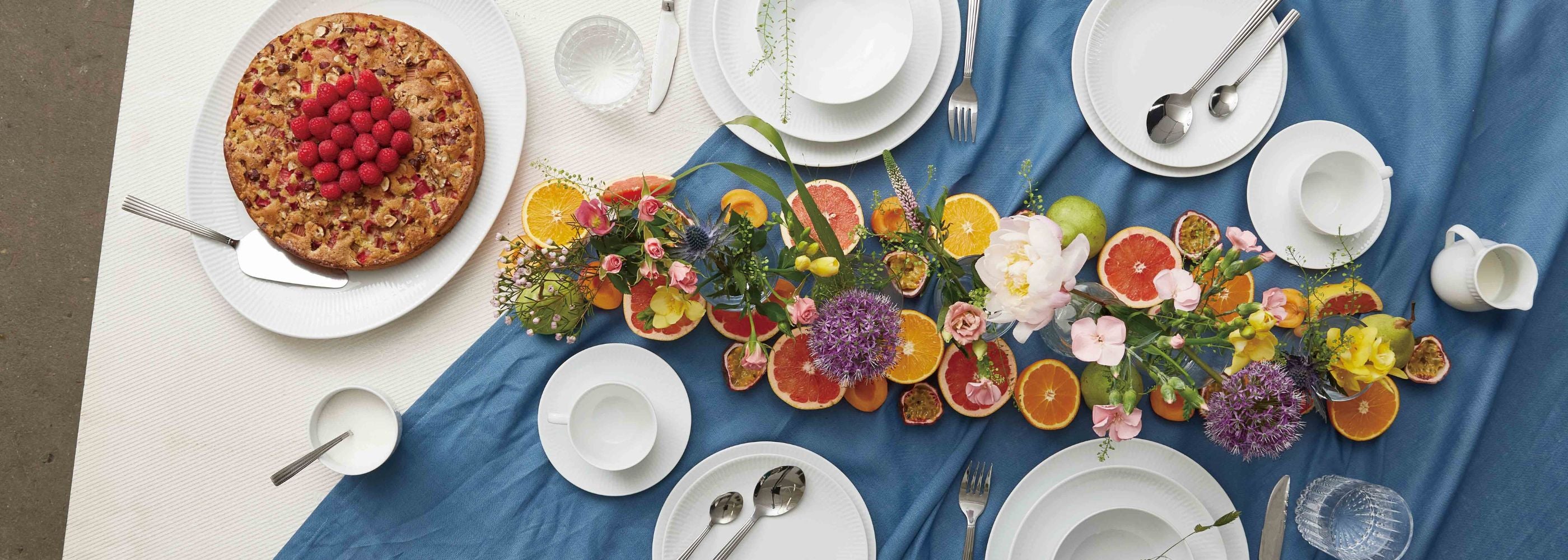 Relief serien er lavet af porcelæn. Fås både i hvid og i flotte pastelfarver.