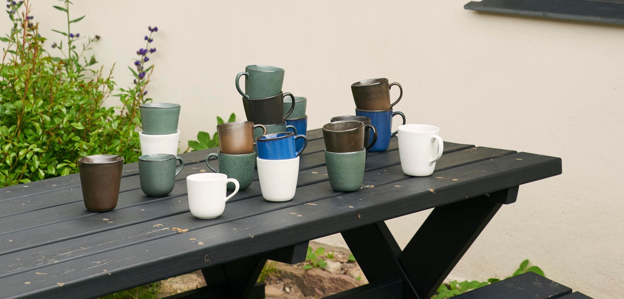 Krus og kopper til alle anledninger. Kan både bruges til te og kaffe. Findes i forskellige størrelser og farver.