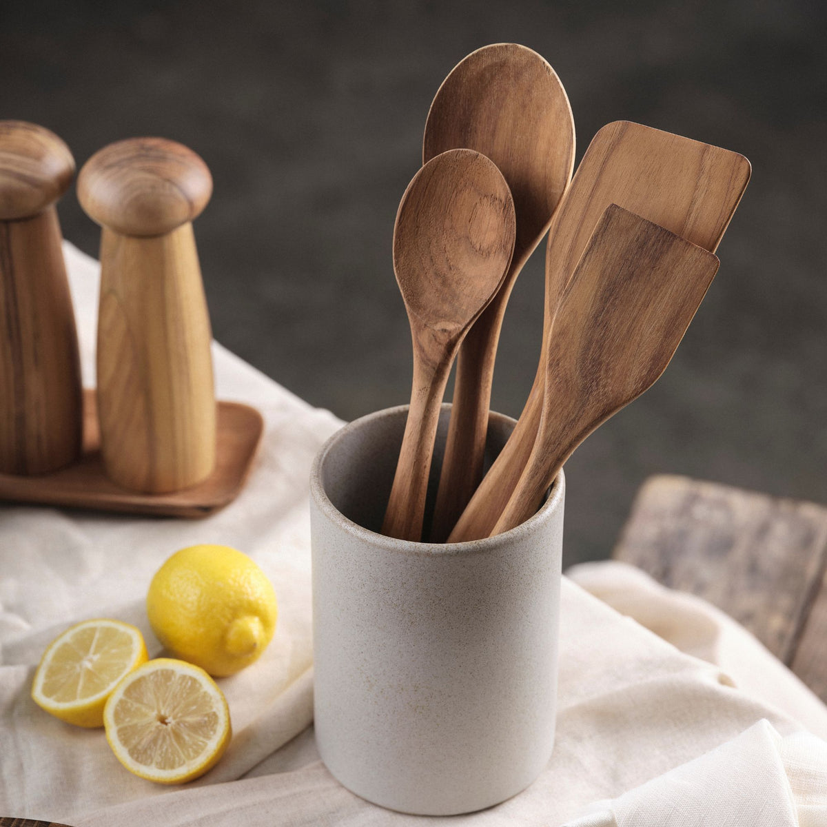 RAW Teak grydeske 32 cm | Natural