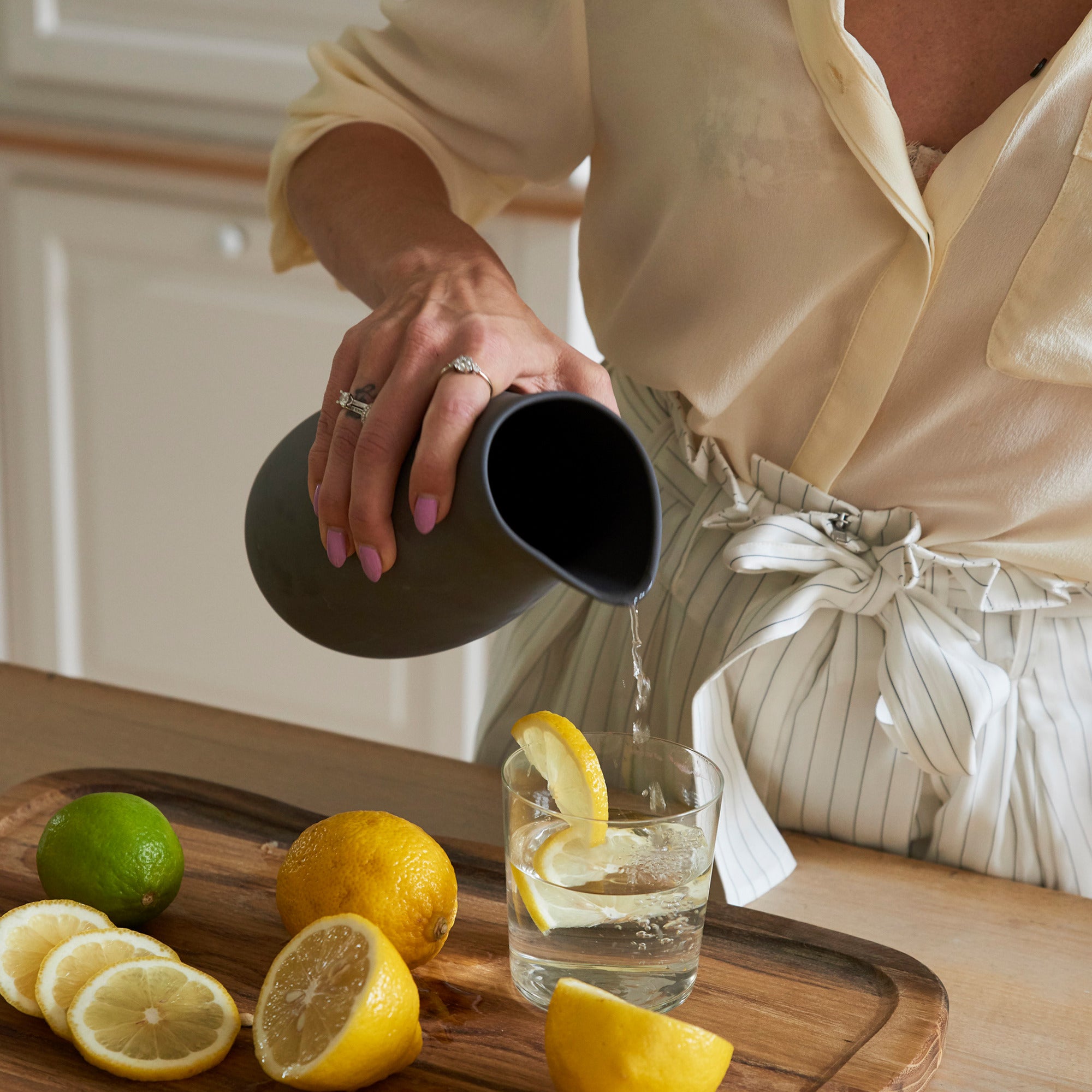 RAW skærebræt med saftrille 45 x 33 cm | Natural