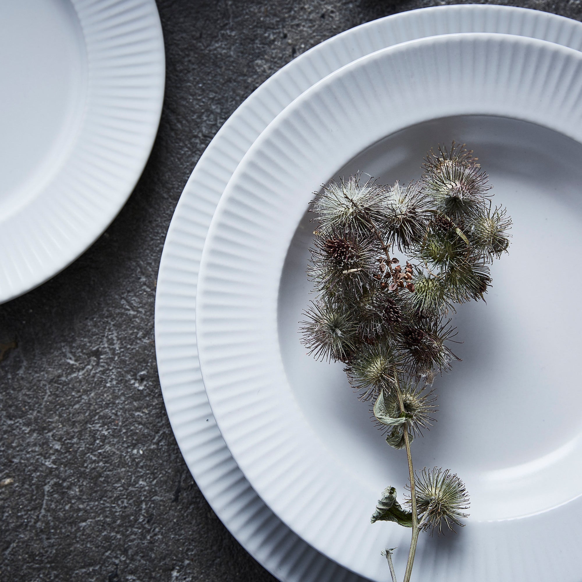 Groovy porcelæn suppetallerken | Hvid