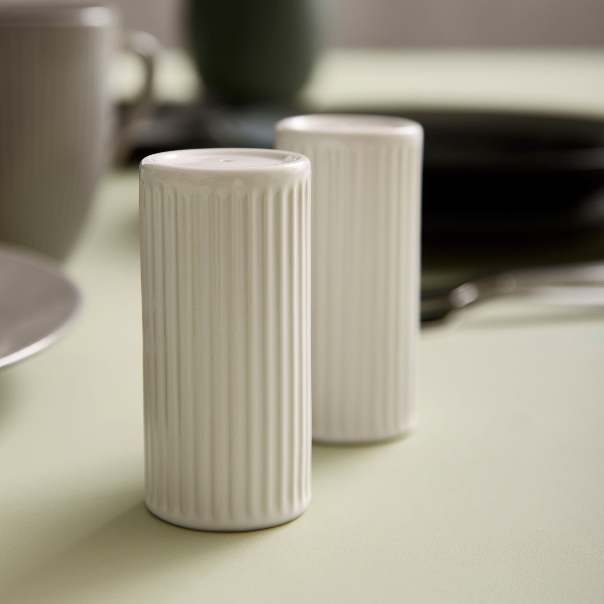 Groovy salt og peber sæt 2 dele | Creme Hvid