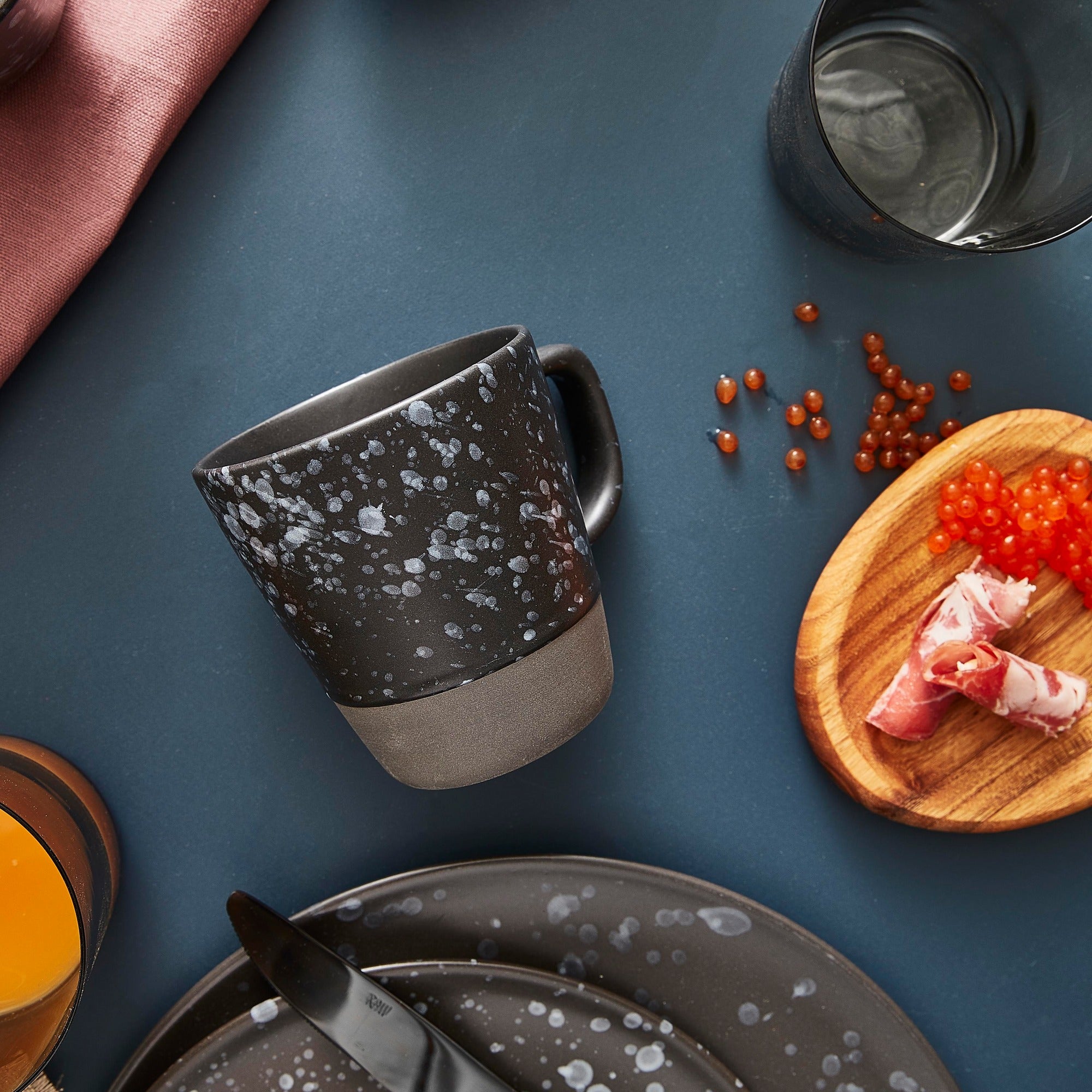 RAW krus med hank | Nordic Black