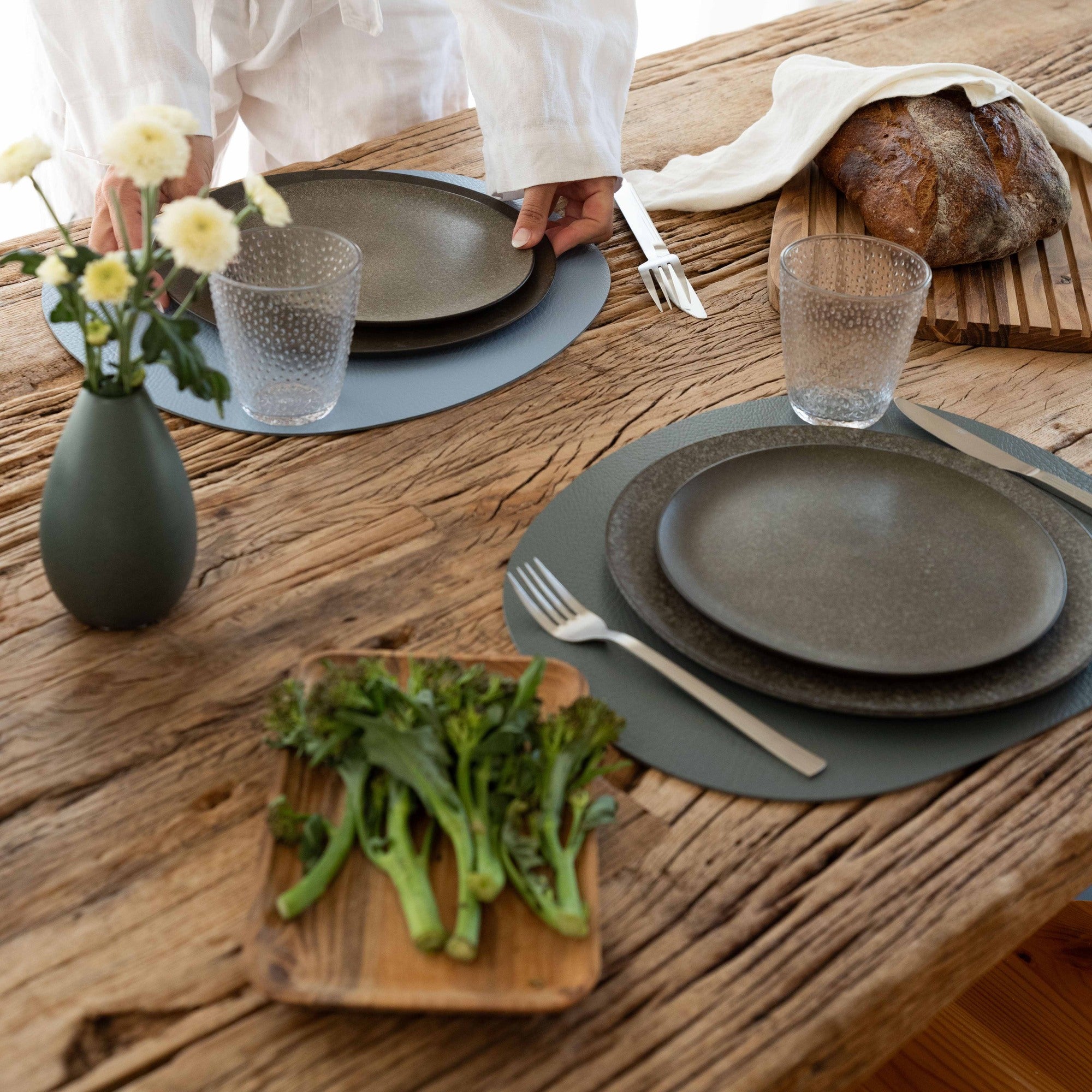 RAW Buffalo dækkeserviet | Mørkegrå
