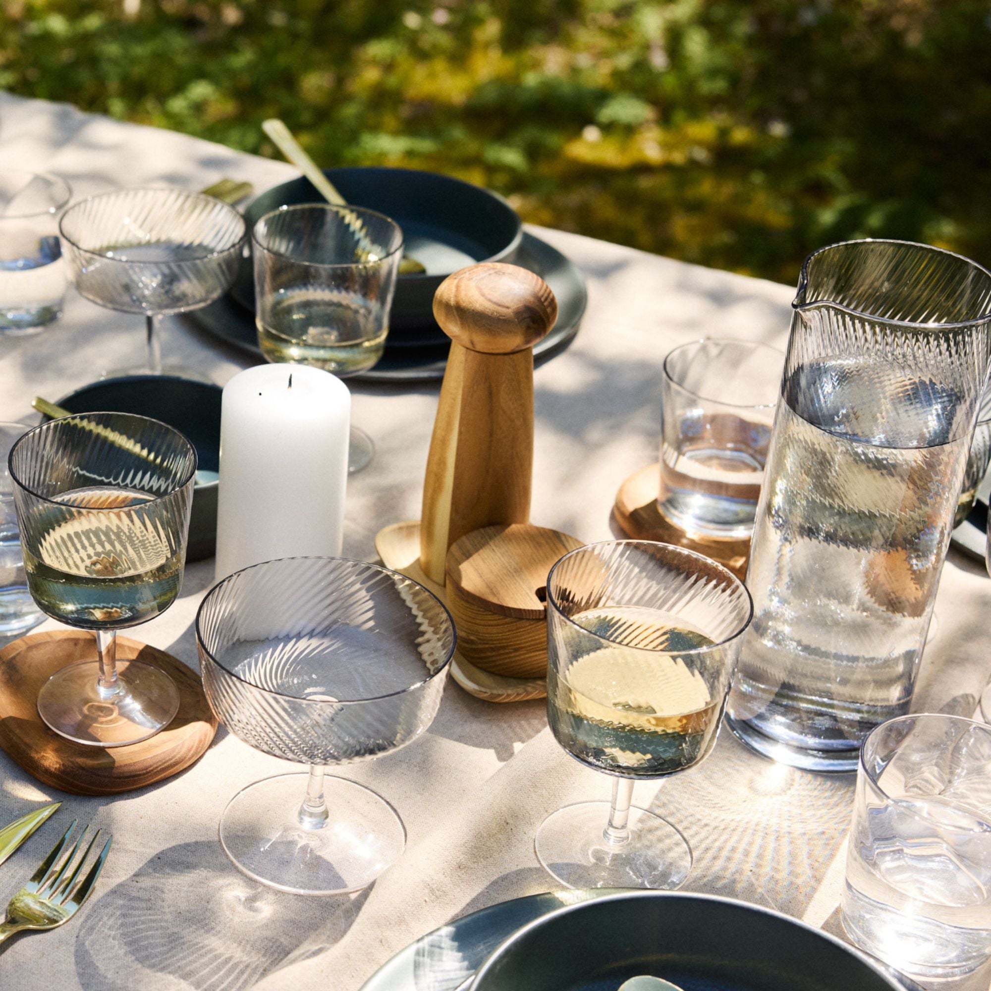 RAW Teak peberkværnsæt med bakke og saltkar | Natural