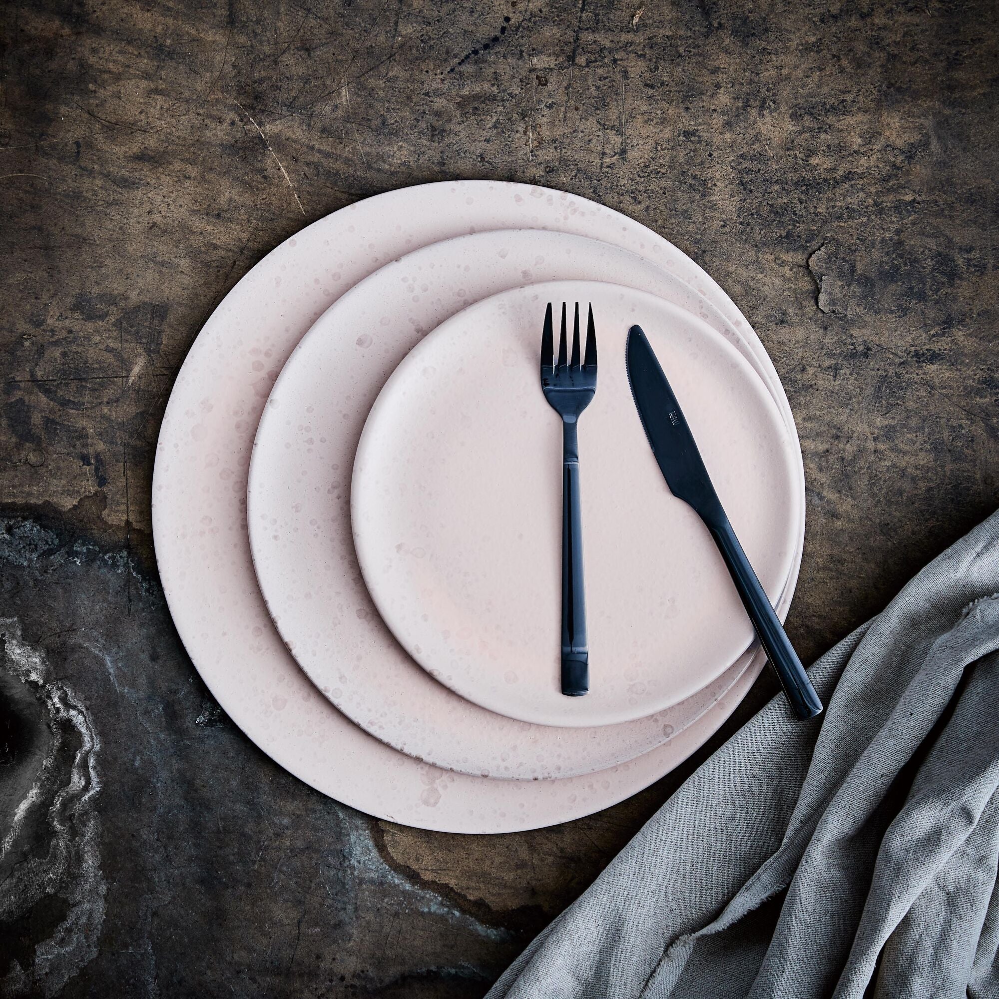 RAW rundt fad 34 cm | Nordic Nude
