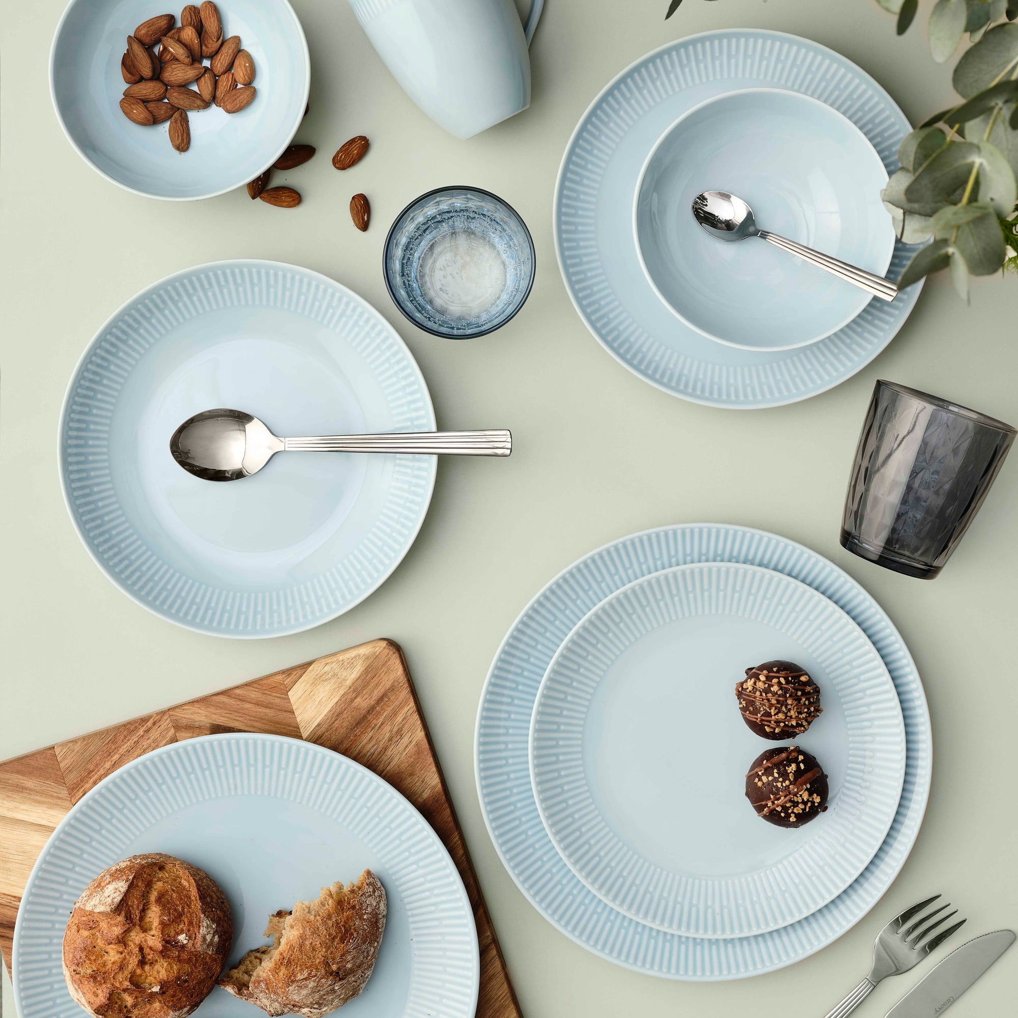 Relief suppetallerken | Light Blue